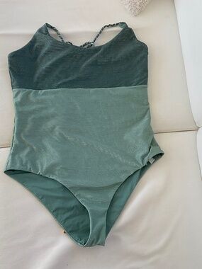 One piece swimsuit